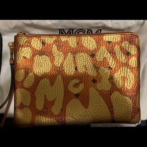 MCM LG. Gold & metallic Cognac Logo Wristlet/Pouch